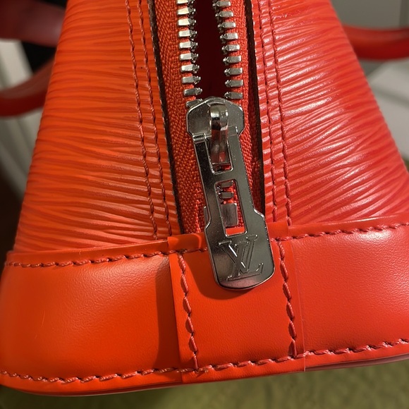 ❌SOLD❌Orange Minnesota Authentic Louis Vuitton Purse Nano Alma BB with dust bag - Picture 14 of 16